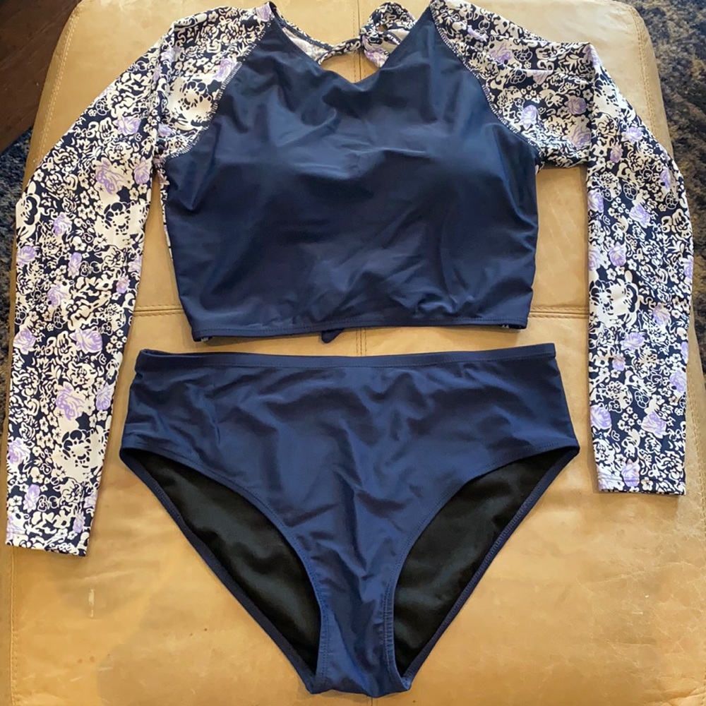 Unbranded two piece swimsuit size Large